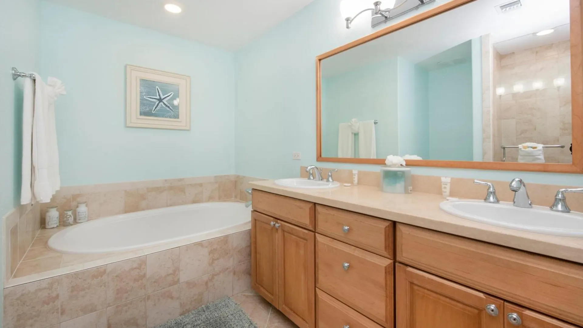 Apartment South Bay Beach Club 30 - 3 Bedroom 2 Bathroom Unit George Town