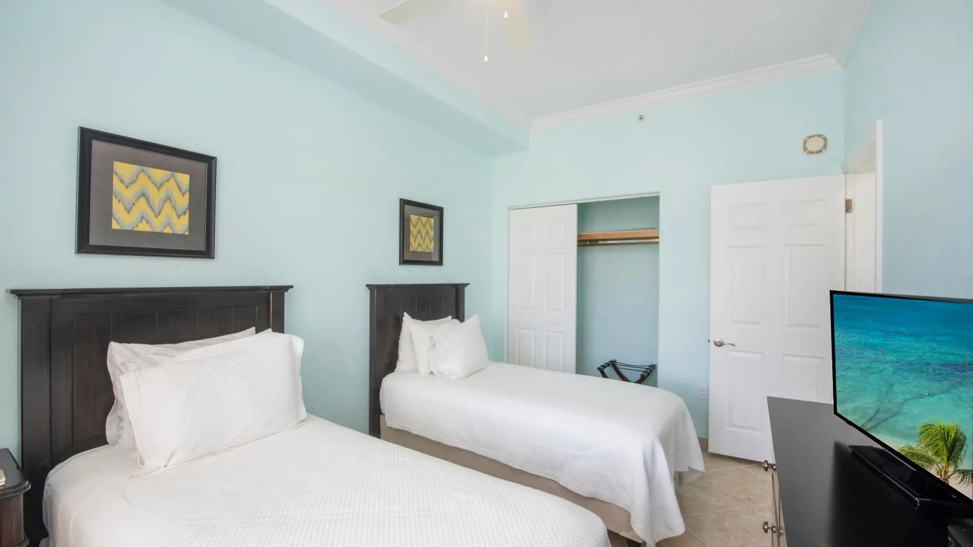 South Bay Beach Club 30 - 3 Bedroom 2 Bathroom Unit George Town Cayman Islands