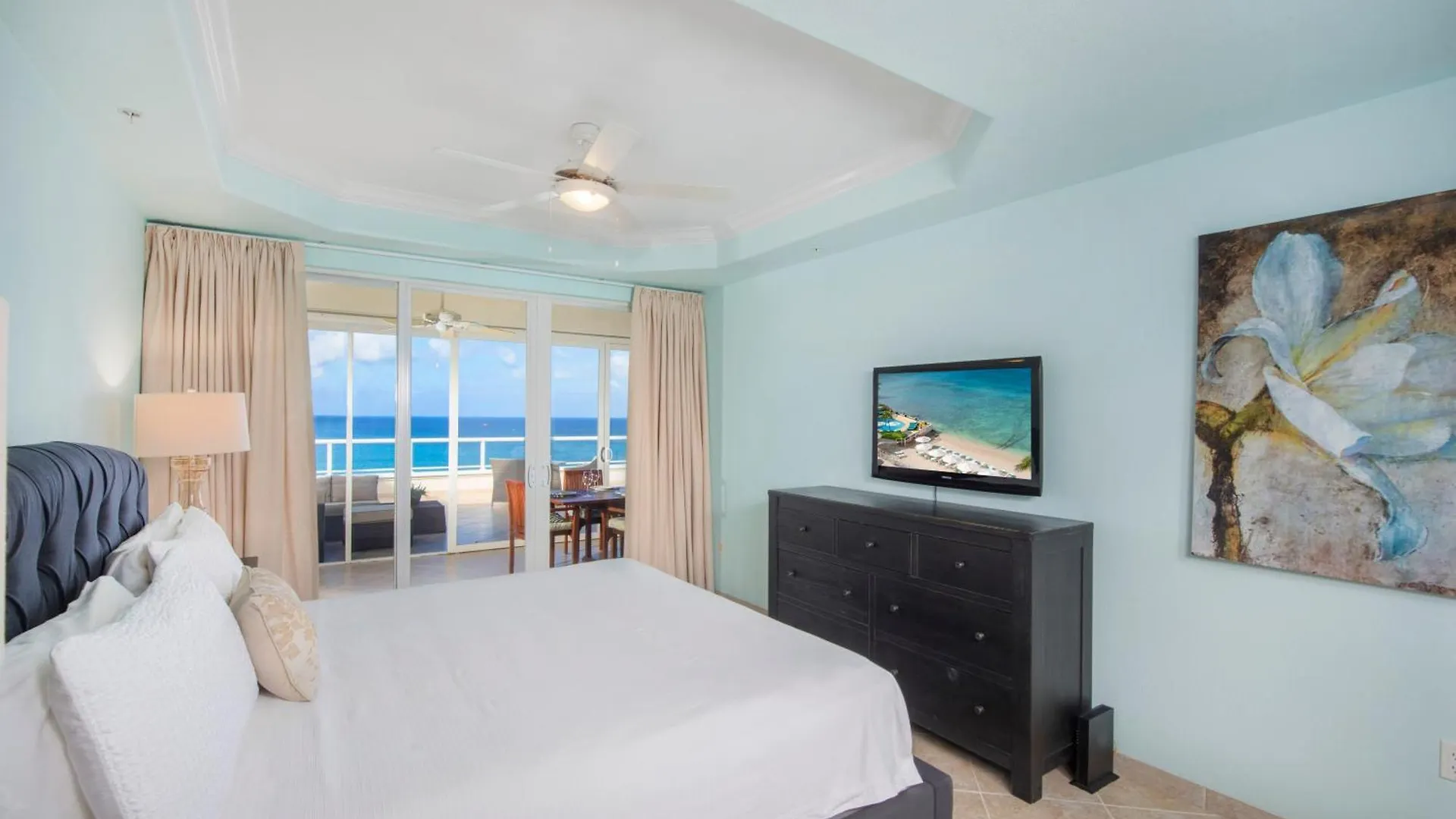 Apartment South Bay Beach Club 30 - 3 Bedroom 2 Bathroom Unit George Town Cayman Islands